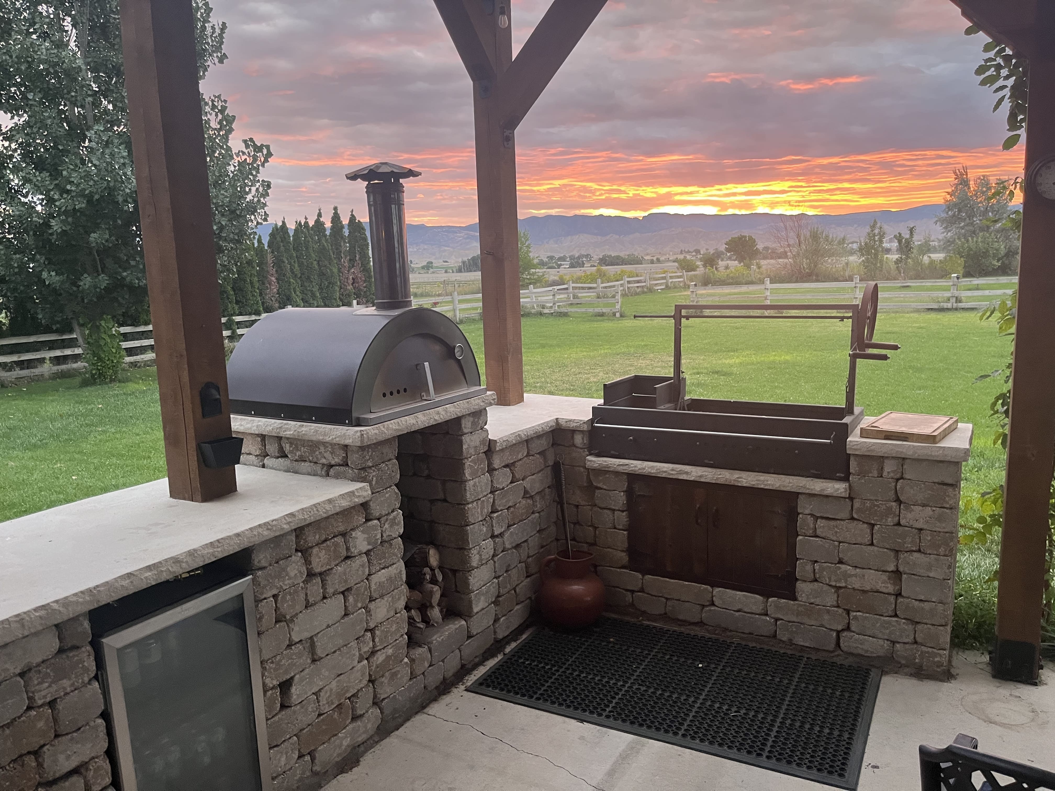 ◆（39g）PEVO NON - STOP PEVO Portable Wood Fired Pizza Oven: Nonno Peppe